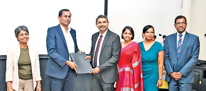 Deloitte partners with CFA Society Sri Lanka as official Gold sponsor and Technical Partner for Capital Market Awards 2024